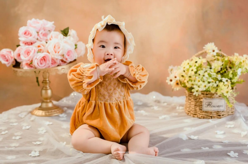 长岭宝宝揉眼睛揉鼻子